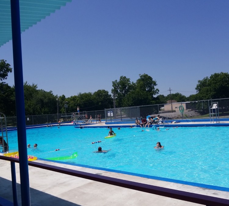 pryor-public-pool-photo